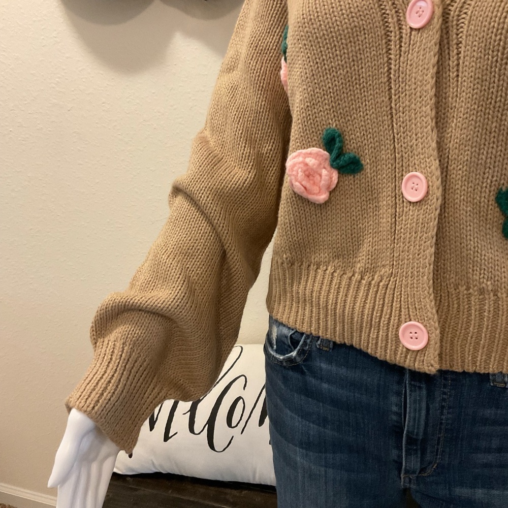 Flower Cardigan Davi  By Love Tree, Precious Flower Detail, Size Small - Picture 5 of 8